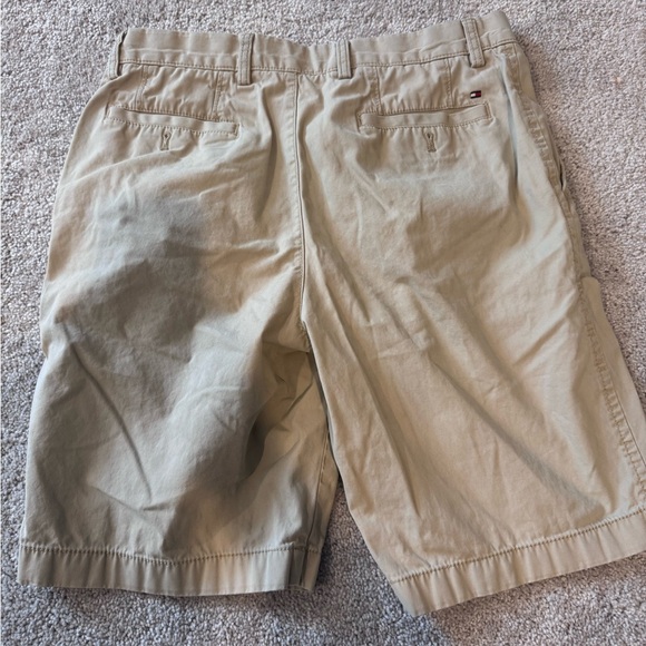 Men’s Khaki shorts - Picture 3 of 4
